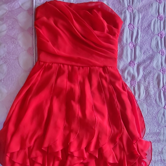 Beautiful silk dress 👗 😍 - Picture 2 of 8